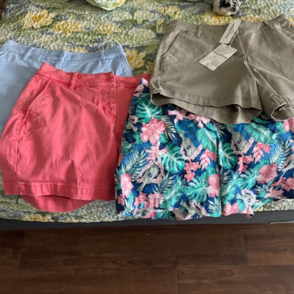Tommy Bahama shorts - Picture 1 of 1